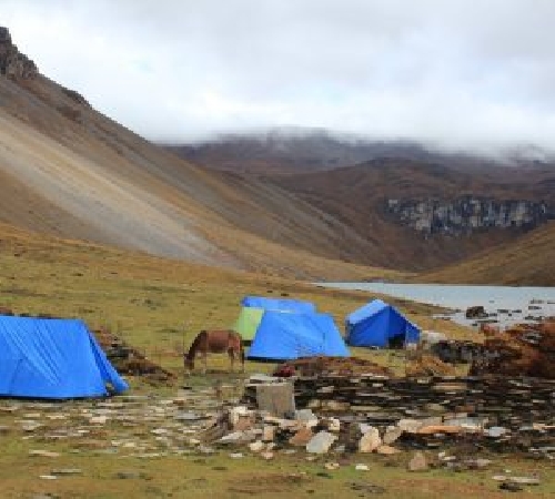 JOMOLHARI TREK